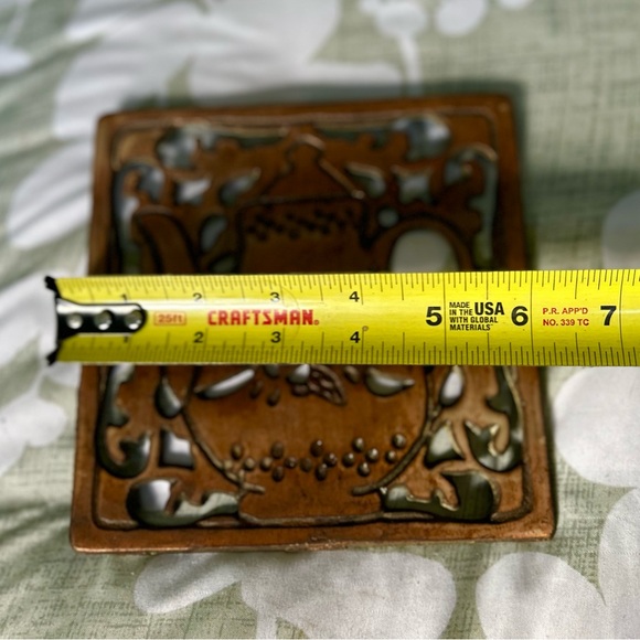 Vintage Brass Colored Metal Tea Kettle Cottagecore Farmhouse Trivet Wall Decor - Picture 5 of 6